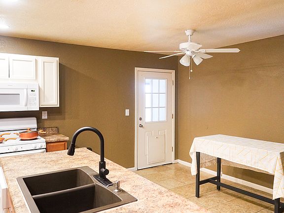4th image of 11239 N 34th Dr #1