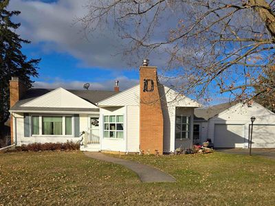 716 6th Ave E, Cresco, IA, 52136