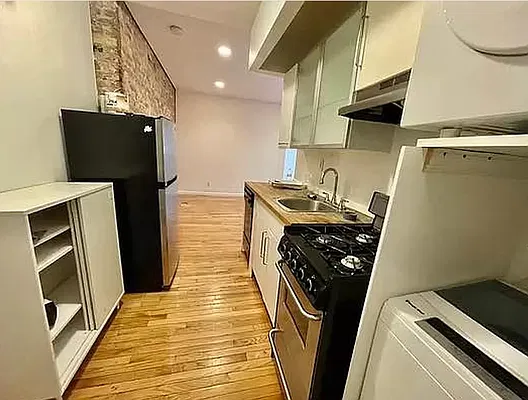 Rented by Highline Residential | media 6