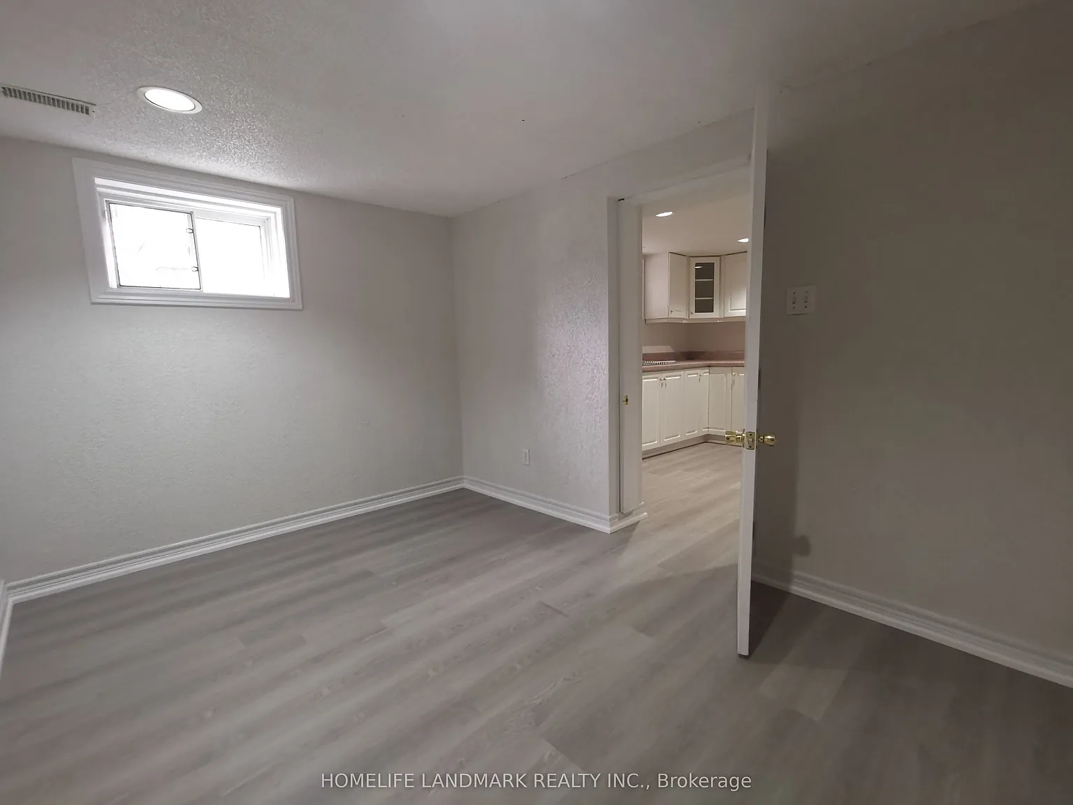 3 bed, $1,900 — Photo 4