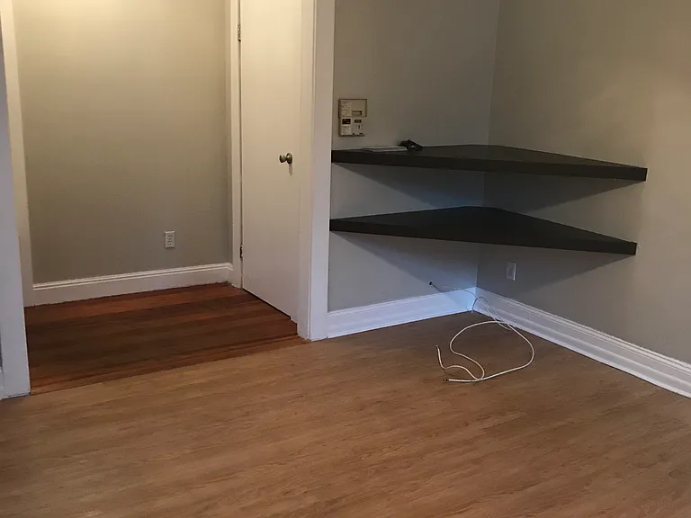 33 Mount Riga Ave — Photo 8