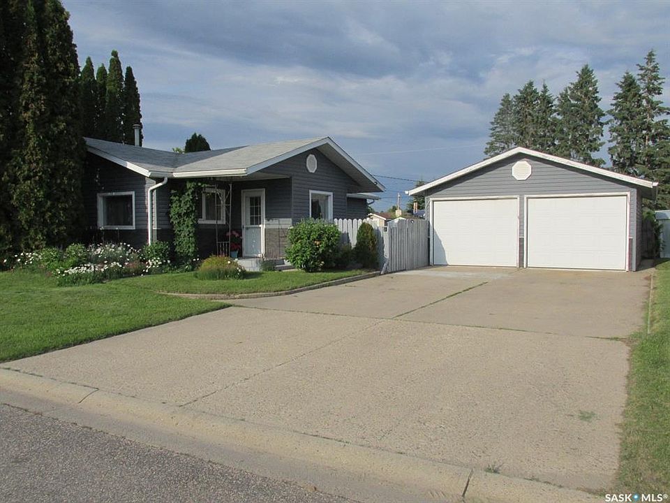 1st image of 311 3rd STREET N