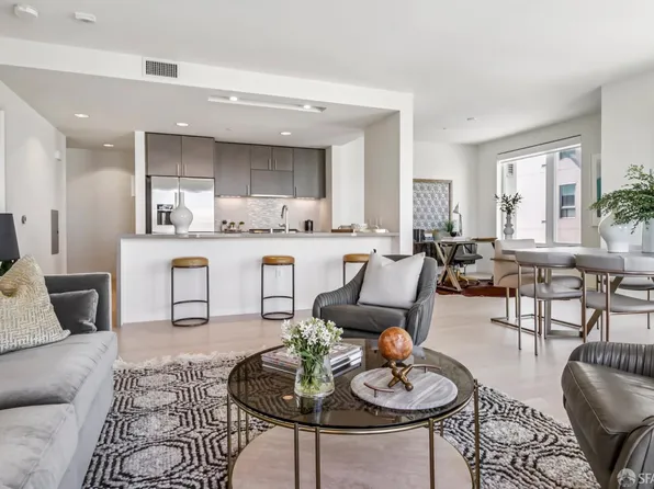 51 Innes Ct APT 403, San Francisco, CA 94124
