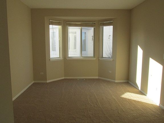 5th image of 2660 Avalon Ln