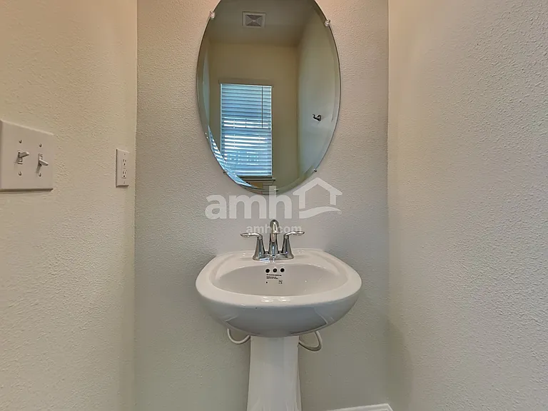 22428 Bellini Cir — Photo 8