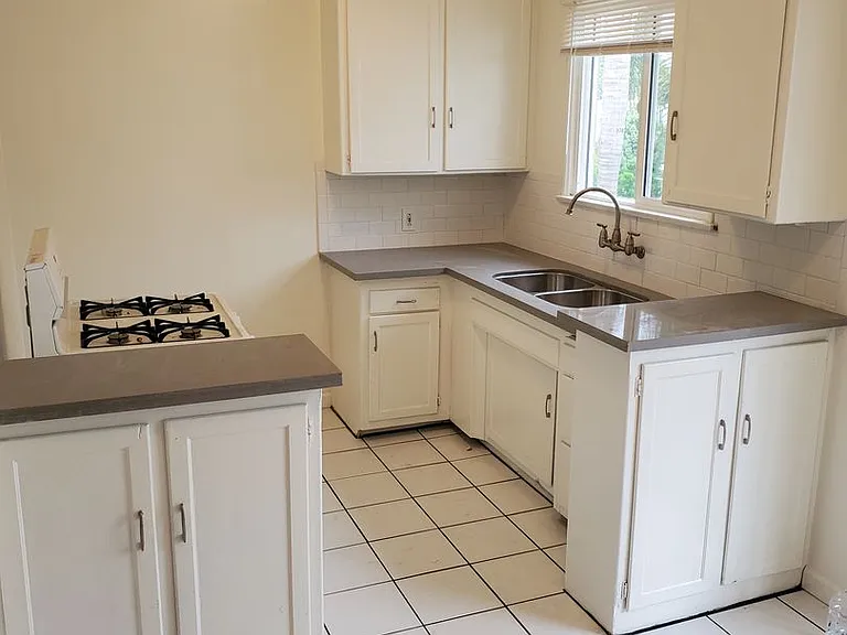 11320 Washington Pl — Photo 12