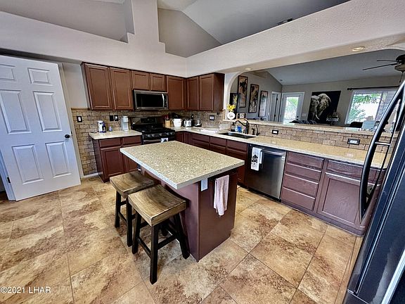 2nd image of 2097 E Via Del Aqua Dr
