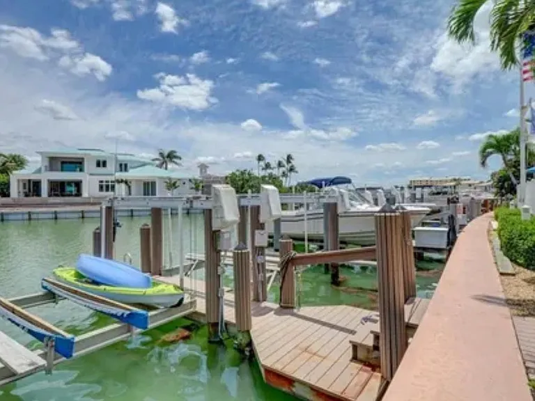 Boat slip included!