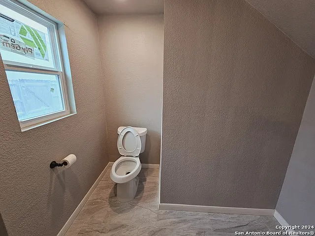 6700 Yellow Rose St — Photo 29
