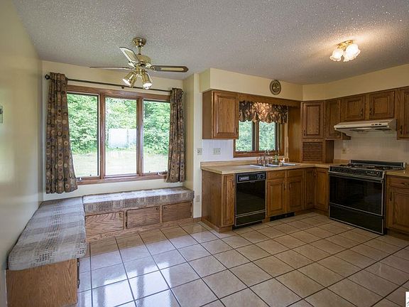 3rd image of 8615 W Skyline Pkwy