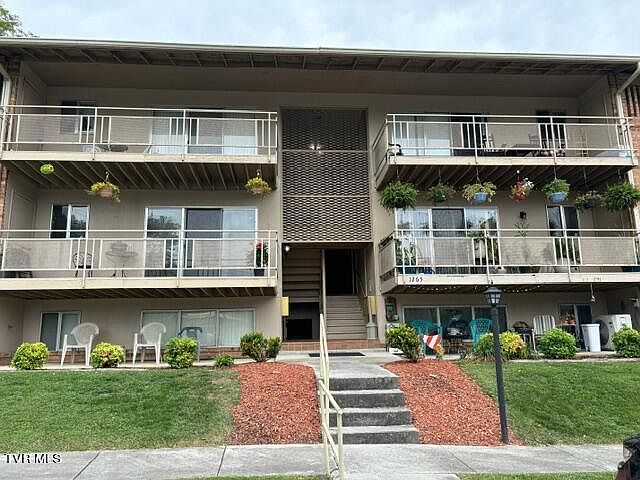 1st image of 1265 Carriage Cir #201
