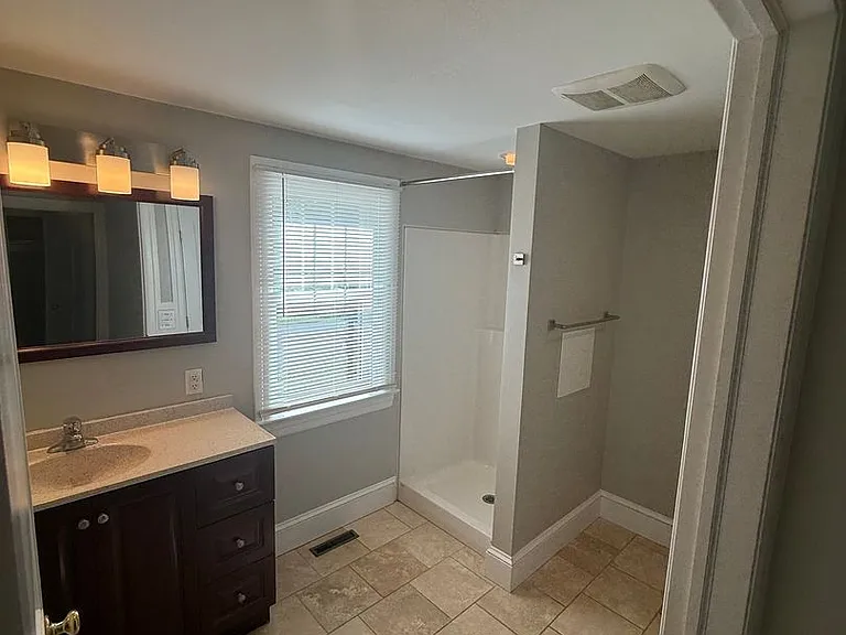 6475 Durham Rd — Photo 18