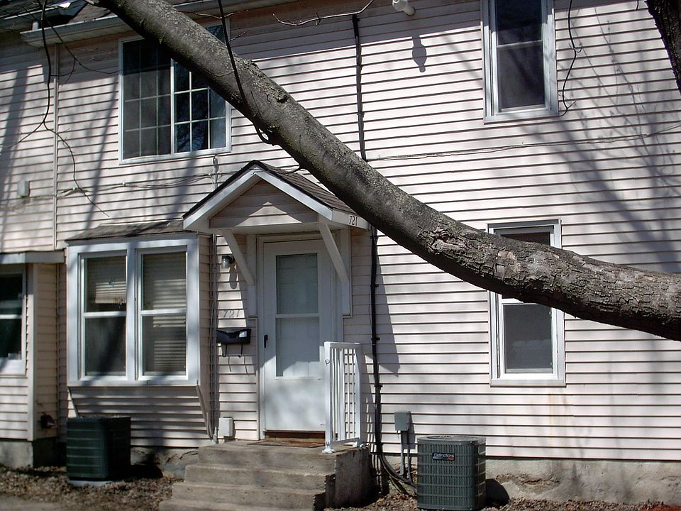 Lives like a house!