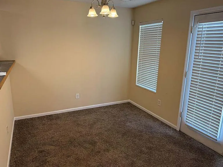 1479 Box Cir — Photo 6