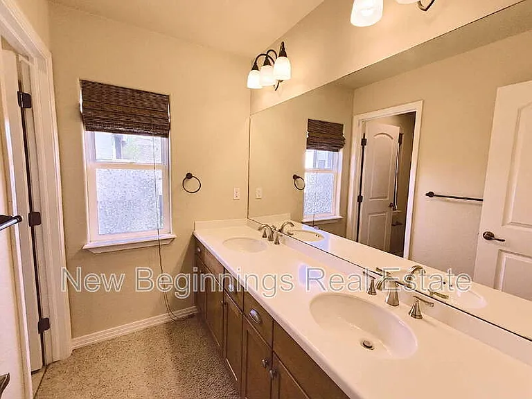 8742 Stony Creek Dr — Photo 28