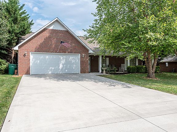 2nd image of 2231 Dublin Dr