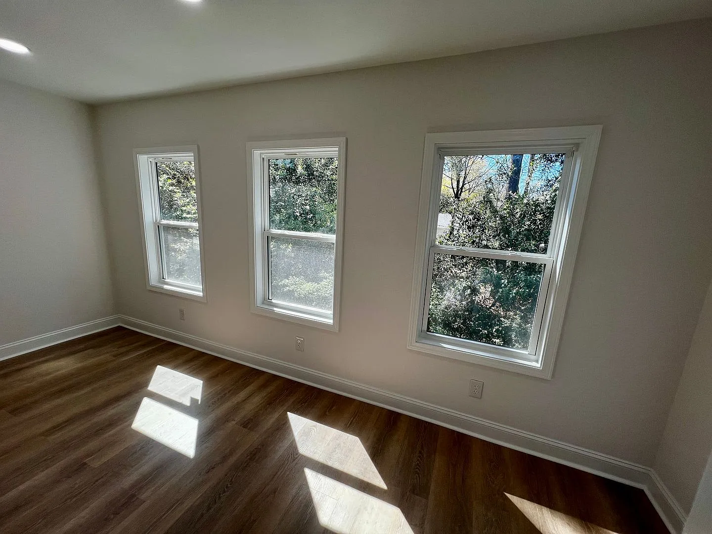 Rosewood condo — Photo 4