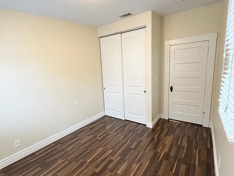 2215 P St — Photo 23