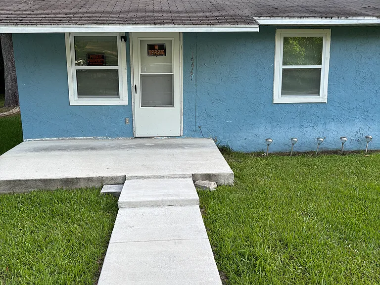 19947 SW 108th Pl — Photo 15
