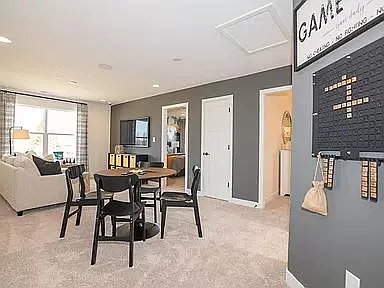 Building Photo - 51O7 Triple Crown Way