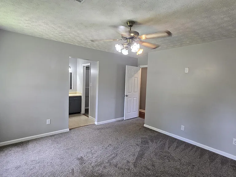 102 Buckskin Dr — Photo 25