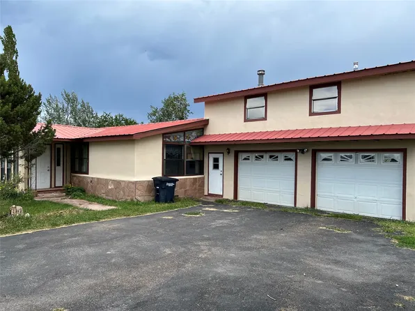 446 State Road 573, Tierra Amarilla, NM 87575