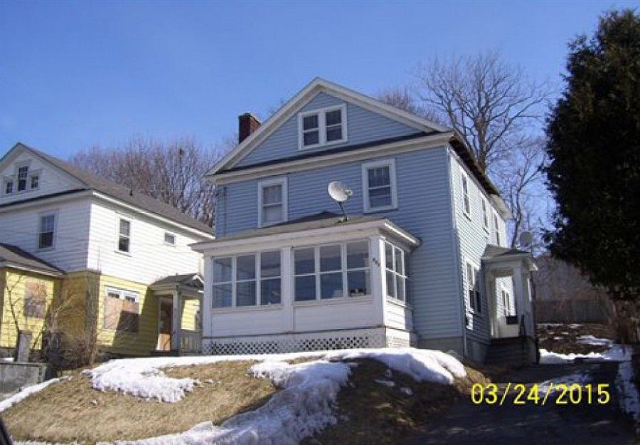 2nd image of 321 Bruce St