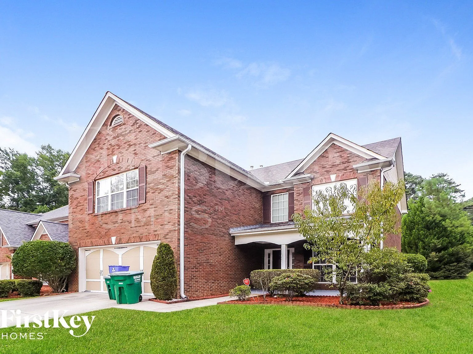 4 bed, 3.0 bath, 2727 sqft, $2,735 — Photo 2