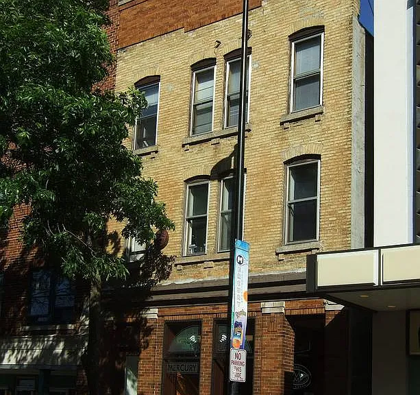 119 E Mifflin St #1 — Photo 2