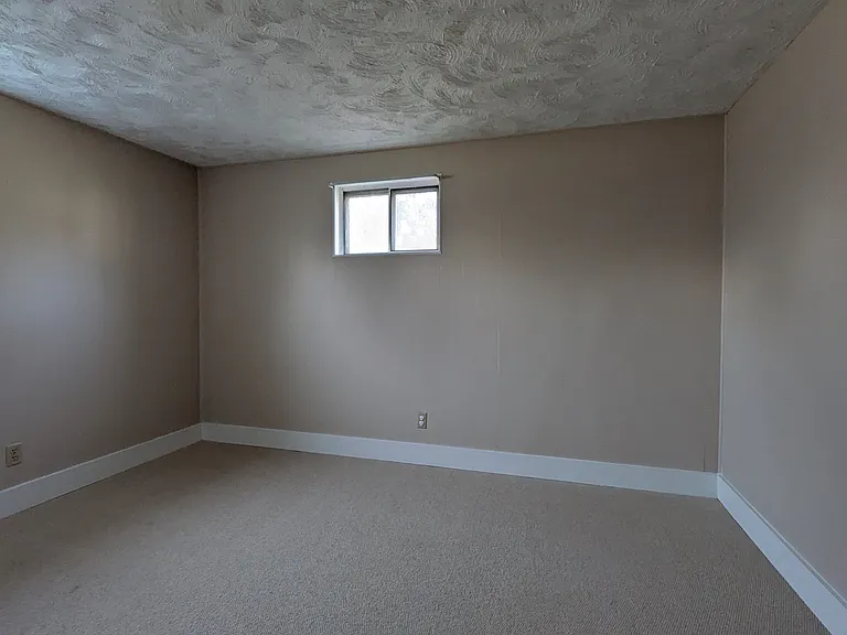 4050 Hollow Rd — Photo 30