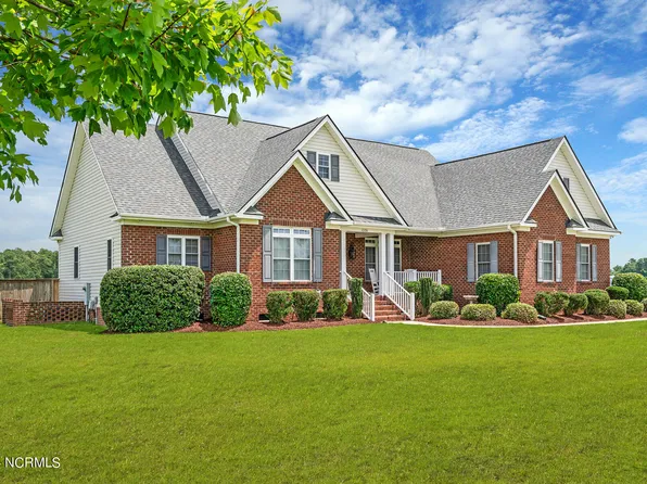 1231 Boyd Galloway Road, Grimesland, NC 27837