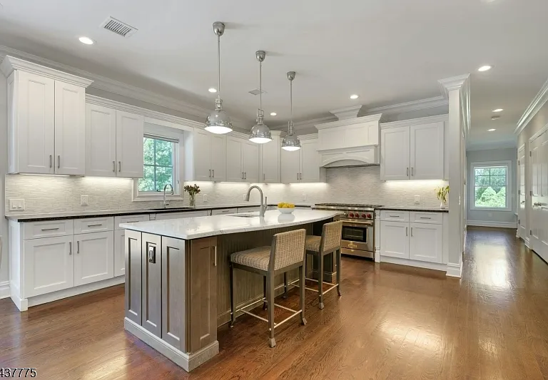 16 Exeter Rd — Photo 17