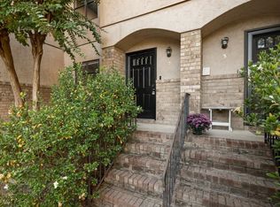 200 Plaza Dr APT 2, Chapel Hill, NC 27517