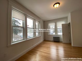 83 Winchester St #6T, Brookline, MA 02446