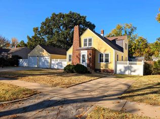 862 S 10th St, Salina, KS 67401