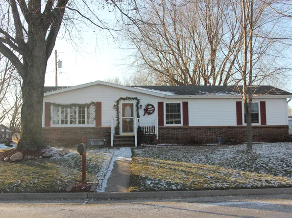 502 3rd Street West Ct, Worthington, IA 52078