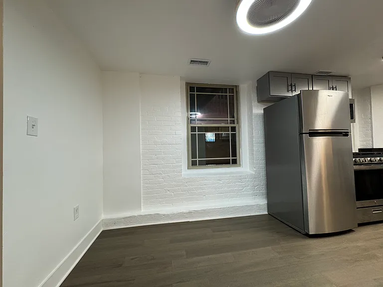 11433 Ashbury Ave #1 — Photo 11