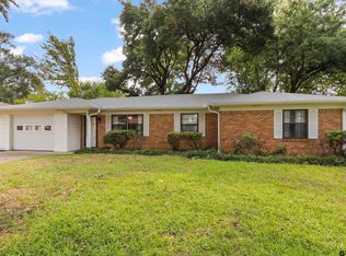 1208 Columbia Dr, Longview, TX 75601