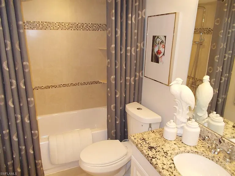 4200 Belair Ln #113 — Photo 12