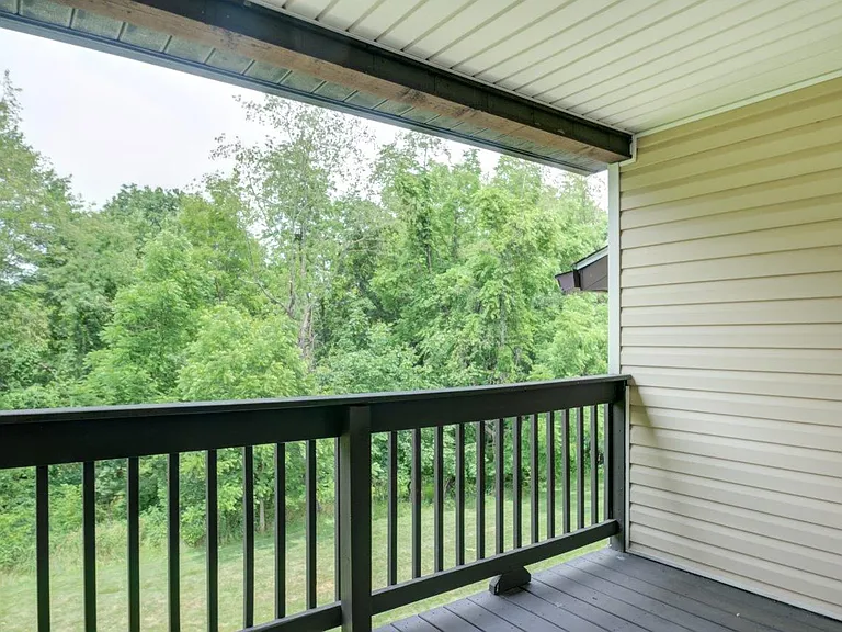 Squires Manor Apartment Homes — Photo 13