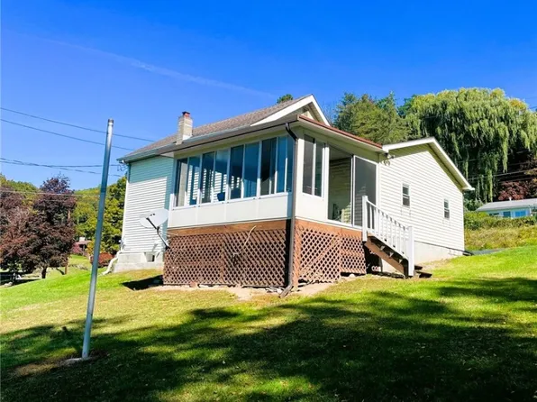 21 Highland Ave, Dansville, NY 14437