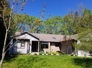 9527 N Bay Dr, Baileys Harbor, WI 54202