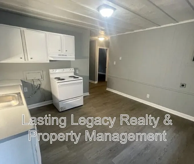 1130 Conley St #A — Photo 10