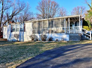 192 Stone Bear Ln, Harpers Ferry, WV 25425