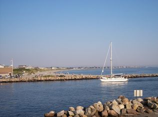 19 Beach Row, Narragansett, RI 02879