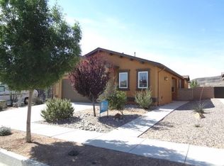 480 Zuni River Cir SW, Los Lunas, NM 87031