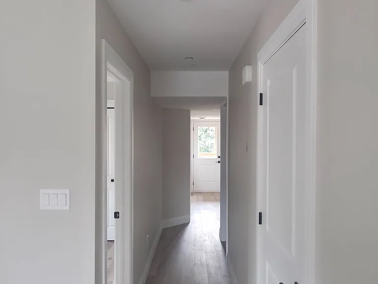 118 Scott St E #1 — Photo 7