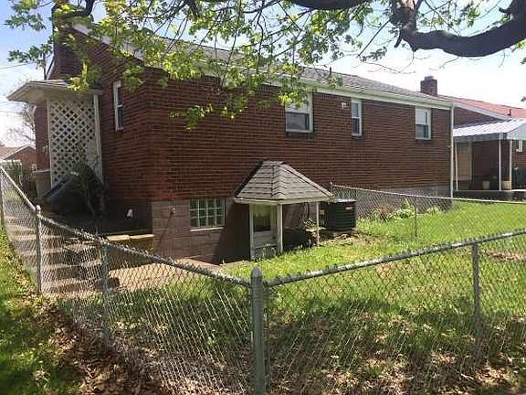 3rd image of 3102 Valley Ridge Rd
