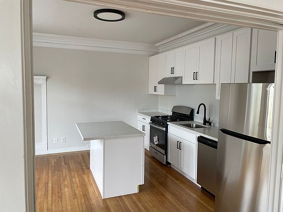 2nd image of 2430 Lake St #3