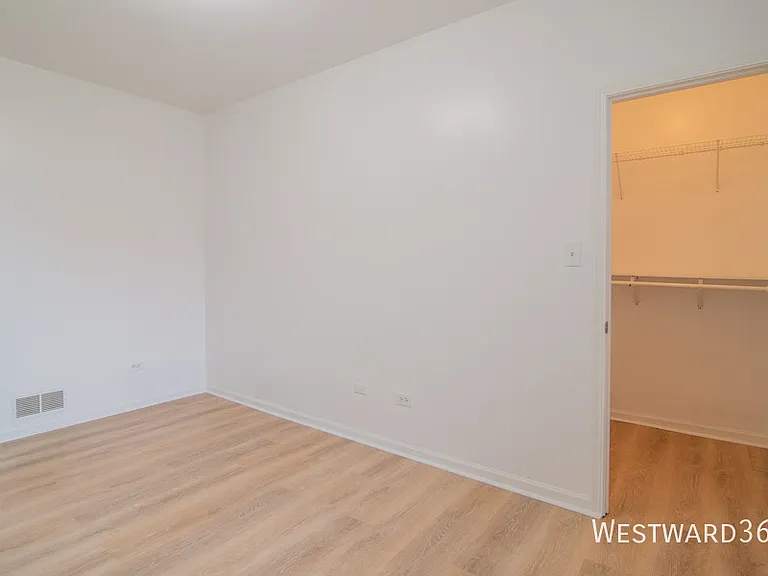 2534 W Harrison St #1 — Photo 16